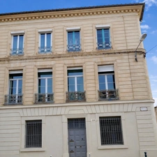 T4 3 chambres à Lunel – Centre-ville et gare à pied