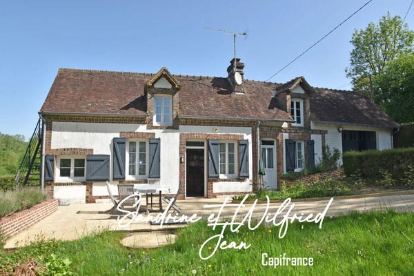LES GENETTES (61) Maison de campagne 5 pièces avec vaste terrain de plus d'1Ha.
