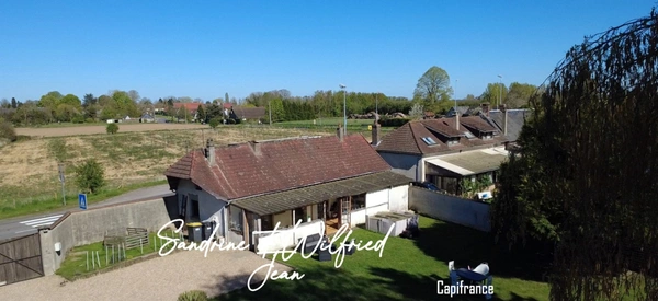 FRENELLES-EN-VEXIN (CORNY) - Maison ancienne à rénover avec dépendances - Terrain 1 790 m² - CUB positif