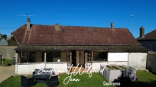FRENELLES-EN-VEXIN (CORNY) - Maison ancienne à rénover avec dépendances - Terrain 1 790 m² - CUB positif
