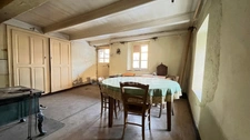 A VENDRE - Ancien corps de ferme à rénover, centre-village du Bouchet-Mont-Charvin (74)