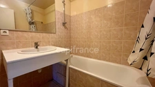 Appartement à vendre 2 pièces de 36m2 + balcon + cave dans un cadre d'exception en plein coeur de MANIGOD (74) - Vue montagnes