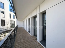 Plateau de Bureaux Moderne 204 m² avec stationnements privatifs couverts et terrasse – Parc des Glaisins (Annecy-le-Vieux)