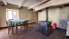 A VENDRE - Ancien corps de ferme à rénover, centre-village du Bouchet-Mont-Charvin (74)