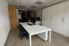 A Vendre : Local pour activité professionnelle ou bureaux au coeur du Grand Bornand - Emplacement stratégique dans une station dynamique