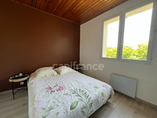 Propriété avec dépendances au coeur d’un jardin paysager– 230 m² habitables – À 10 min des plages des Sables-d'Olonne