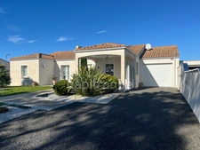 Elegant and functional house - 5 rooms - close to the town center and beaches