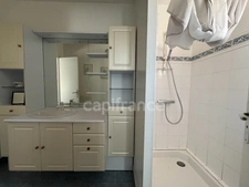 Propriété de caractère – env. 260 m² habitables – Parc paysager de 6 218 m² – Piscine – Dépendances
