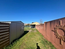 Building plot of 340 m² in Brem-sur-Mer – Close to the sea – South-facing – Quiet