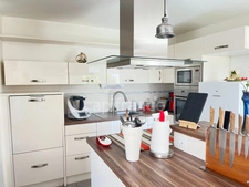 Belle opportunité: Appartement moderne et spacieux avec une grande terrasse et vue dégagée 