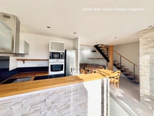 Maison en pierre dans une ancienne grange Brayaude, P5 à SAINT-BONNET-PRES-RIOM (63) avec 4 chambres