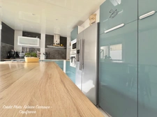 Maison à vendre 6 pièces GERZAT (63) Centre-ville Maison familiale de caractère de 145 m² avec terrasse, toit-terrasse, cuisine d'été, garage et cave voûtée