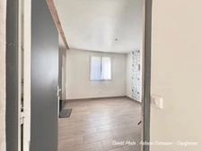 Maison en pierre dans une ancienne grange Brayaude, P5 à SAINT-BONNET-PRES-RIOM (63) avec 4 chambres