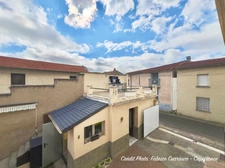 Maison à vendre 6 pièces GERZAT (63) Centre-ville Maison familiale de caractère de 145 m² avec terrasse, toit-terrasse, cuisine d'été, garage et cave voûtée