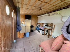 Dpt Allier (03) A vendre à Varennes sur Allier - Longère T6 garages, grande terrasse couverte, terrain clos et arboré de 4621m2