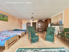 MONTAIGUT-EN-COMBRAILLE (63) MAISON DE CARACTÈRE BIEN D'EXCEPTION Pierre, Poutres, Dépendance, Potentiel gîte / habitation