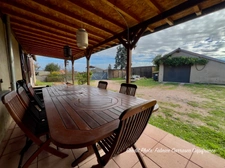 Dpt Allier (03) A vendre à Varennes sur Allier - Longère T6 garages, grande terrasse couverte, terrain clos et arboré de 4621m2