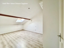 Maison en pierre dans une ancienne grange Brayaude, P5 à SAINT-BONNET-PRES-RIOM (63) avec 4 chambres