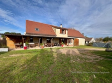 Dpt Allier (03) A vendre à Varennes sur Allier - Longère T6 garages, grande terrasse couverte, terrain clos et arboré de 4621m2
