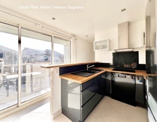 Maison en pierre dans une ancienne grange Brayaude, P5 à SAINT-BONNET-PRES-RIOM (63) avec 4 chambres