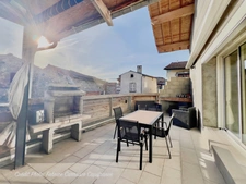 Maison en pierre dans une ancienne grange Brayaude, P5 à SAINT-BONNET-PRES-RIOM (63) avec 4 chambres