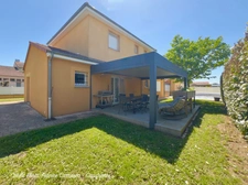 MARINGUES (63) Maison P7, 144 m², Piscine, terrasse bioclimatique, Garage + Carport, jardin 