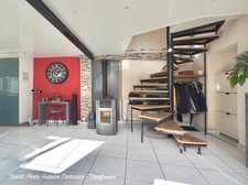 Maison à vendre 6 pièces GERZAT (63) Centre-ville Maison familiale de caractère de 145 m² avec terrasse, toit-terrasse, cuisine d'été, garage et cave voûtée