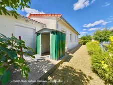 Maison individuelle de plain pied, 5 pièces LE CENDRE (63) avec jardin. Une belle opportunité de rénovation au cœur d'un secteur recherché