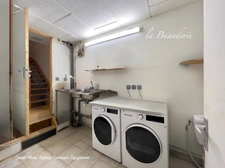 Maison en pierre dans une ancienne grange Brayaude, P5 à SAINT-BONNET-PRES-RIOM (63) avec 4 chambres