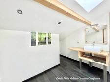 Maison en pierre dans une ancienne grange Brayaude, P5 à SAINT-BONNET-PRES-RIOM (63) avec 4 chambres