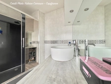 Maison à vendre 6 pièces GERZAT (63) Centre-ville Maison familiale de caractère de 145 m² avec terrasse, toit-terrasse, cuisine d'été, garage et cave voûtée