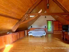 Dpt Allier (03) A vendre à Varennes sur Allier - Longère T6 garages, grande terrasse couverte, terrain clos et arboré de 4621m2