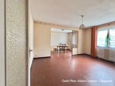 Maison individuelle de plain pied, 5 pièces LE CENDRE (63) avec jardin. Une belle opportunité de rénovation au cœur d'un secteur recherché