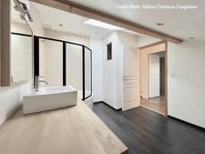 Maison en pierre dans une ancienne grange Brayaude, P5 à SAINT-BONNET-PRES-RIOM (63) avec 4 chambres