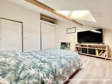 Maison en pierre dans une ancienne grange Brayaude, P5 à SAINT-BONNET-PRES-RIOM (63) avec 4 chambres