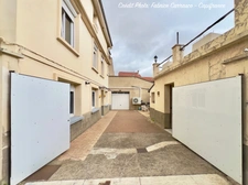 Maison à vendre 6 pièces GERZAT (63) Centre-ville Maison familiale de caractère de 145 m² avec terrasse, toit-terrasse, cuisine d'été, garage et cave voûtée