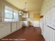 Maison individuelle de plain pied, 5 pièces LE CENDRE (63) avec jardin. Une belle opportunité de rénovation au cœur d'un secteur recherché