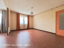 Maison individuelle de plain pied, 5 pièces LE CENDRE (63) avec jardin. Une belle opportunité de rénovation au cœur d'un secteur recherché