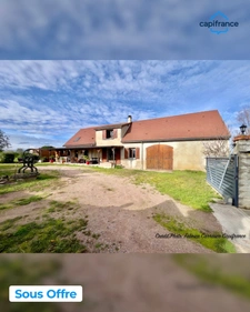 Dpt Allier (03) A vendre à Varennes sur Allier - Longère T6 garages, grande terrasse couverte, terrain clos et arboré de 4621m2