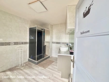 Maison à vendre 6 pièces GERZAT (63) Centre-ville Maison familiale de caractère de 145 m² avec terrasse, toit-terrasse, cuisine d'été, garage et cave voûtée