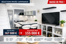 🔥 BAISSE DE PRIX EXCEPTIONNELLE : 167 000 € ➜ 155 000 € ! Duplex 53 m² au dernier étage, habitable immédiatement, à deux pas des plages et du port. Une opportunité rare !