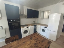 ☀️ **Le Cap d’Agde comme on l’aime !** 🌊 Un appartement entièrement rénové, climatisé, avec piscine et parking, à proximité de la mer. 🌴