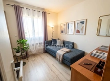 Et si votre offre était la bonne ? Beau T4 lumineux de 86 m², 3 chambres, 2 extérieurs, parking et ascenseur. Propriétaire ouvert à une offre sérieuse après visite. Venez le découvrir !