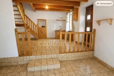 VILLESPASSANS (34) -Un petit prix, un beau potentiel et des charges maîtrisées ! Cette maison de village de 58 m², climatisée, avec 2 chambres et une taxe foncière de seulement 280 €, est idéale pour 
