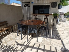 Piscine, 4 chambres, 136 m², jardin, garage et DPE B : une villa prête à vivre qui mérite une visite.