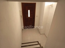 🔨 AGDE – SPÉCIAL BRICOLEURS ! 80 m² À RÉNOVER, MEZZANINE ET PARKING PRIVATIF : UN BEAU POTENTIEL À 158 000 € !