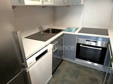 Et si votre offre était la bonne ? Beau T4 lumineux de 86 m², 3 chambres, 2 extérieurs, parking et ascenseur. Propriétaire ouvert à une offre sérieuse après visite. Venez le découvrir !