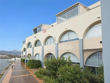 « Capifrance vous propose un studio lumineux avec vue imprenable sur la Marina, au cœur du secteur des Quilles à Sète. »