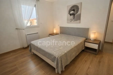 VALRAS-PLAGE – À 2 pas de la mer ! Appartement type "maison" 67 m² + garage et jardin. Prestations parfaites, coup de cœur garanti dès la 1ère visite !