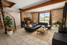 Maison de caractère en pierre – 100 m² – 3 chambres – séjour 45 m² – extérieur 316 m²